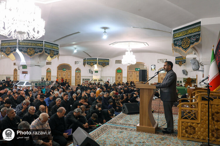 اجرای نیت موقوفه مهدی قلی خان قرایی در حرم مطهر رضوی