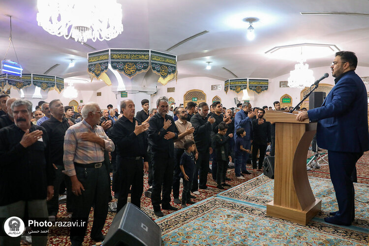 اجرای نیت موقوفه مهدی قلی خان قرایی در حرم مطهر رضوی