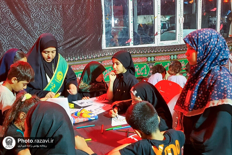 خدمت رسانی به زائران اربعین حسینی در مرز شلمچه