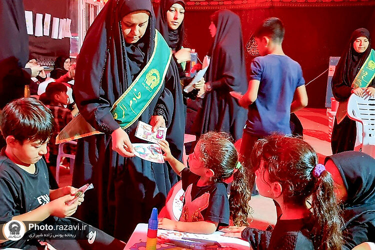 خدمت رسانی به زائران اربعین حسینی در مرز شلمچه