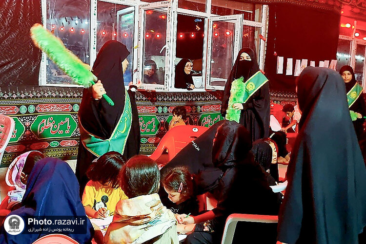 خدمت رسانی به زائران اربعین حسینی در مرز شلمچه