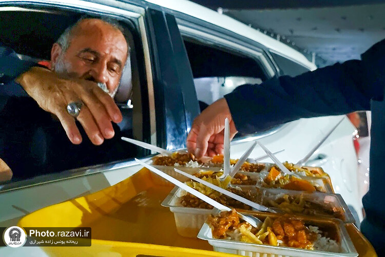 خدمت رسانی به زائران اربعین حسینی در مرز شلمچه -2