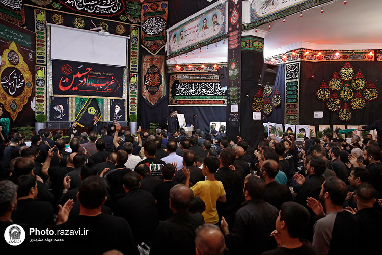 حضور تولیت آستان قدس رضوی در محفل اشک