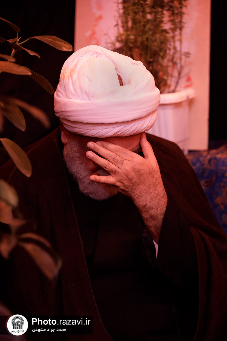 حضور تولیت آستان قدس رضوی در محفل اشک