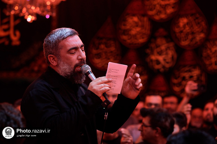 حضور تولیت آستان قدس رضوی در محفل اشک