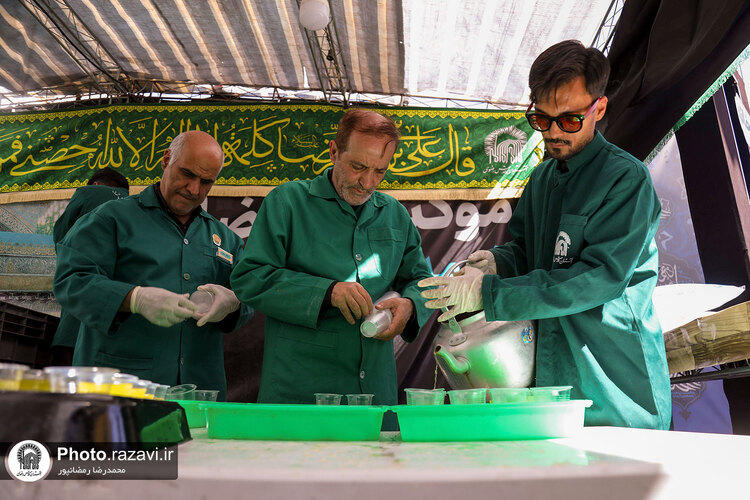 مواکب خدمت رسان به زائران بارگاه منور رضوی