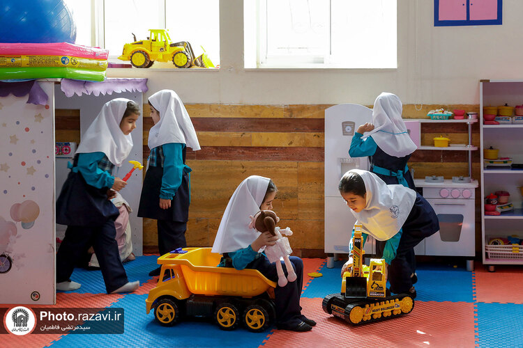 تربیت دینی کودکان در مدارس پایه امام رضا‍(علیه السلام)