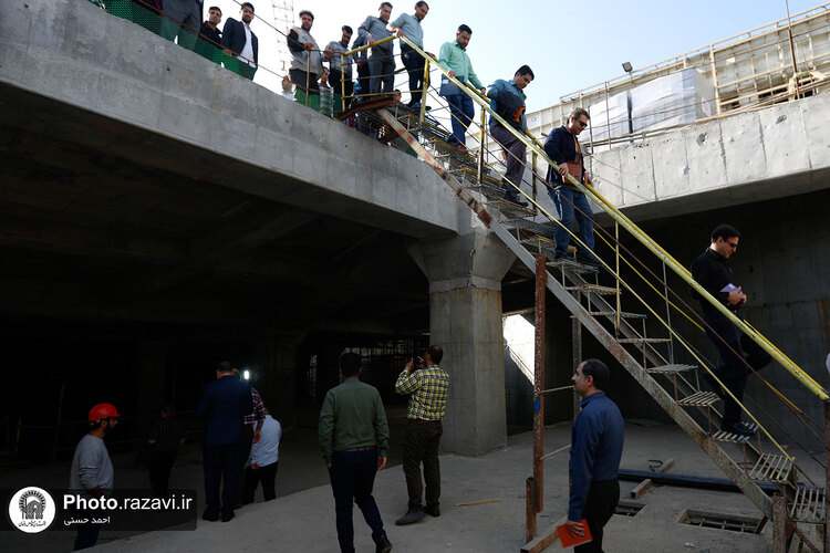 بازدید جمعی از مدیران بنیاد مسکن انقلاب اسلامی از پروژه‌های عمرانی حرم مطهر رضوی