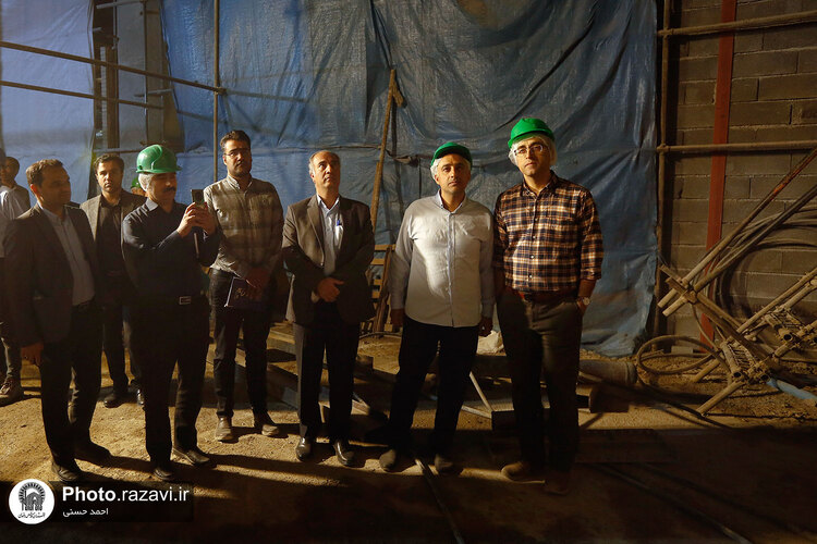 بازدید جمعی از مدیران بنیاد مسکن انقلاب اسلامی از پروژه‌های عمرانی حرم مطهر رضوی