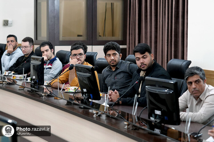 دوره آموزشی راهـنمایان کتـاب به‌نشــر