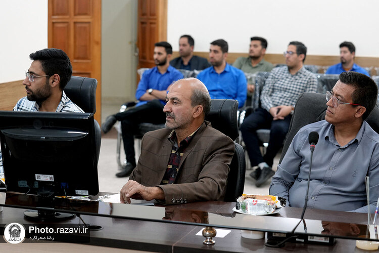 دوره آموزشی راهـنمایان کتـاب به‌نشــر