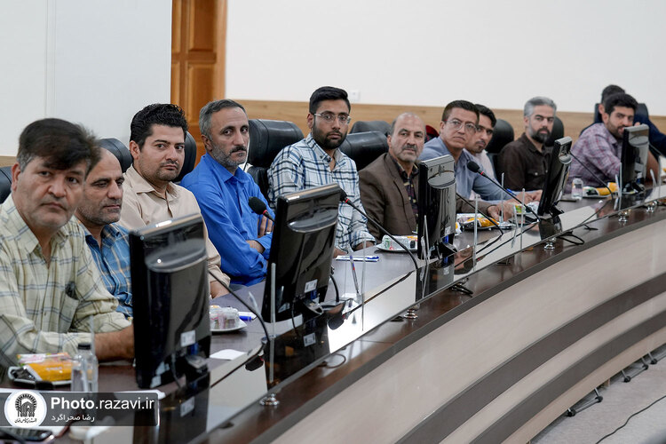 دوره آموزشی راهـنمایان کتـاب به‌نشــر