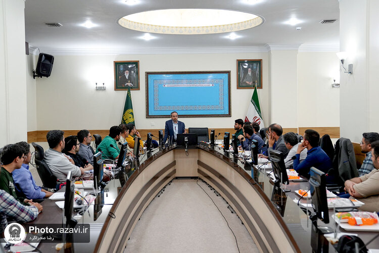 دوره آموزشی راهـنمایان کتـاب به‌نشــر