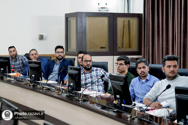 دوره آموزشی راهـنمایان کتـاب به‌نشــر