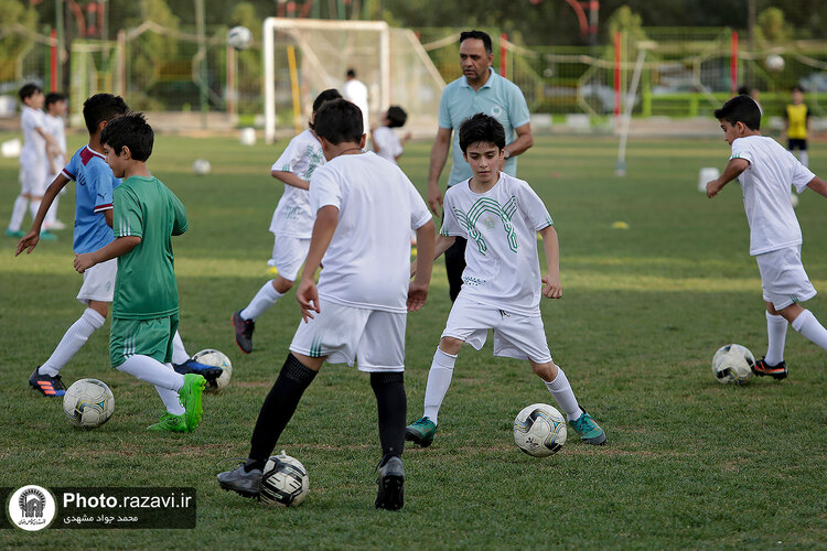 مدرسه فوتبال آستان قدس رضوی