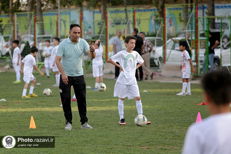 مدرسه فوتبال آستان قدس رضوی