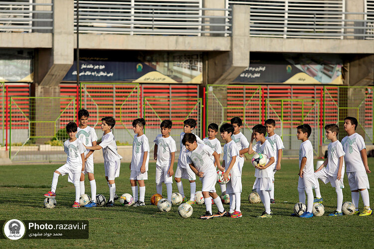 مدرسه فوتبال آستان قدس رضوی