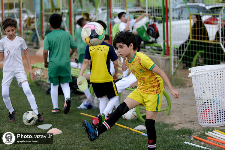 مدرسه فوتبال آستان قدس رضوی