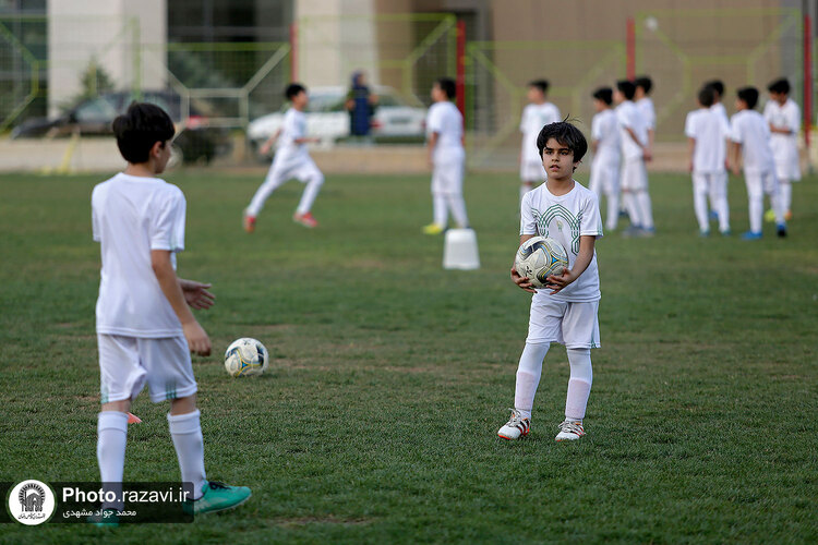 مدرسه فوتبال آستان قدس رضوی