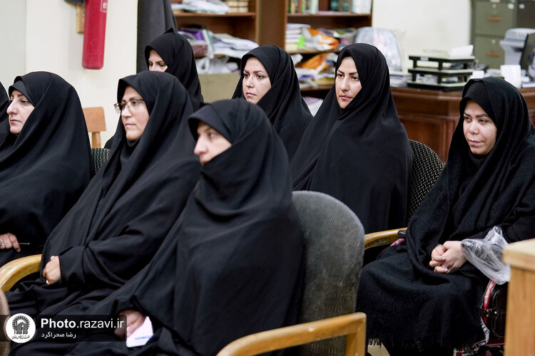 اهدای 1483 منبع مطالعاتی به کتابخانه آستان قدس رضوی