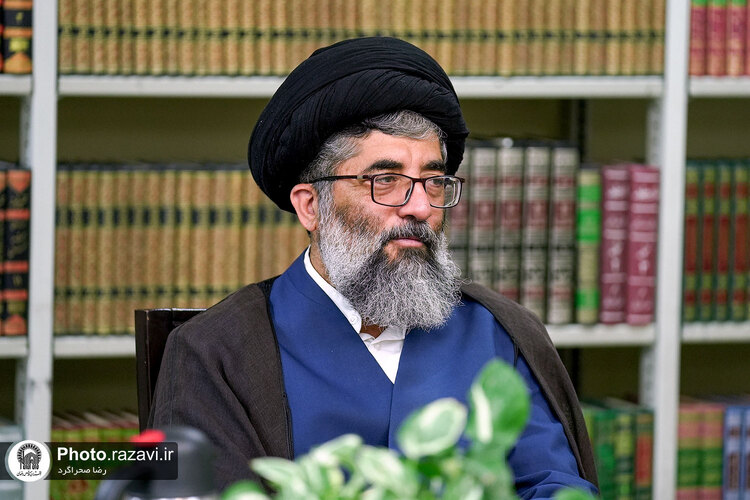 اهدای 1483 منبع مطالعاتی به کتابخانه آستان قدس رضوی