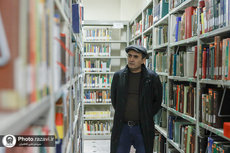 بازدید اساتید کشور تاجیکستان از کتابخانه مرکزی آستان قدس رضوی