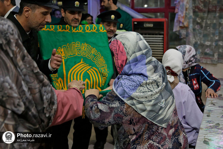 حضور خدام حرم مطهر رضوی در مرکز معلولین امام جواد علیه السلام