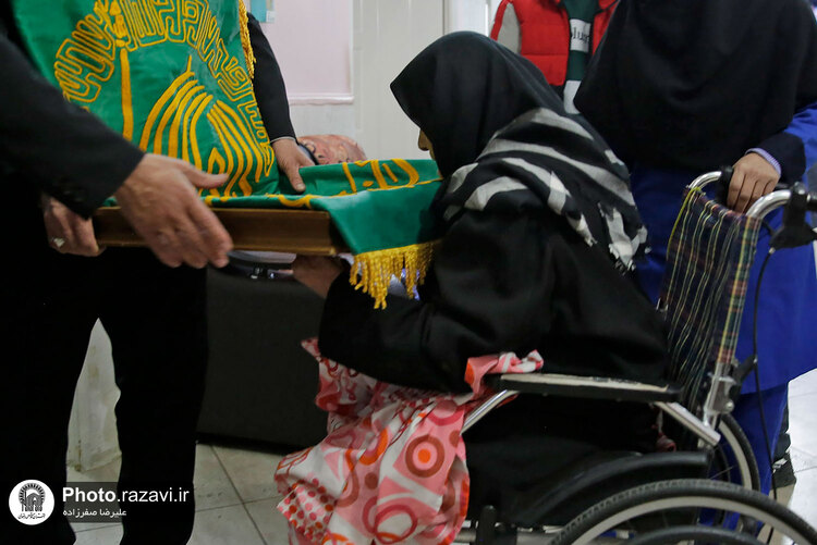 حضور خدام حرم مطهر رضوی در مرکز معلولین امام جواد علیه السلام