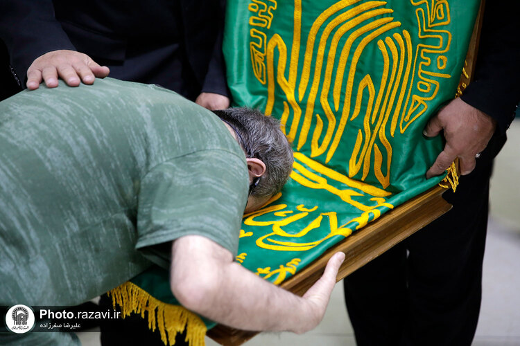 حضور خدام حرم مطهر رضوی در مرکز معلولین امام جواد علیه السلام