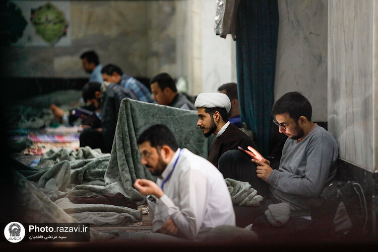 آیین معنوی اعتکاف در حرم مطهر رضوی-2