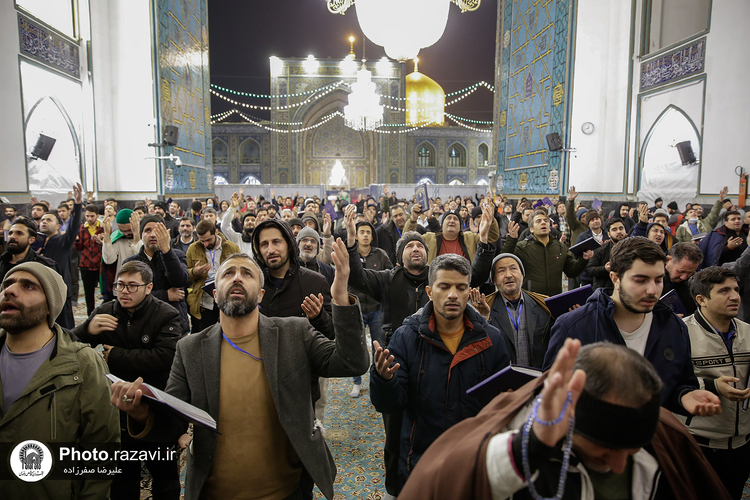 آیین معنوی اعتکاف در حرم مطهر رضوی-3