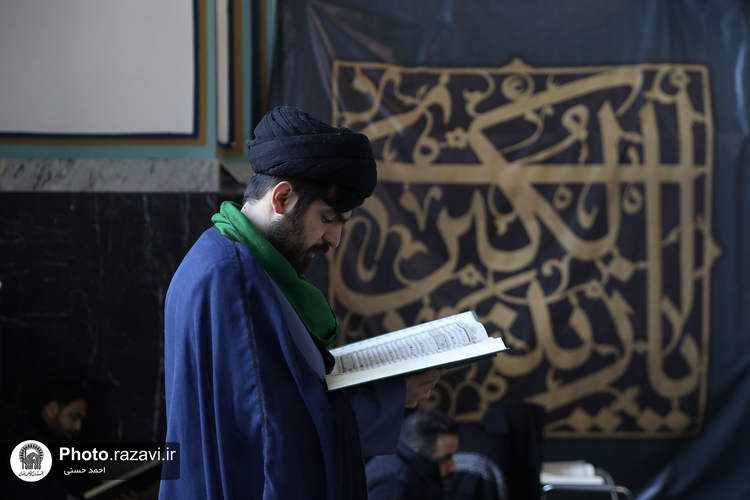 قرائت دعای ام داوود در حرم مطهر رضوی-2