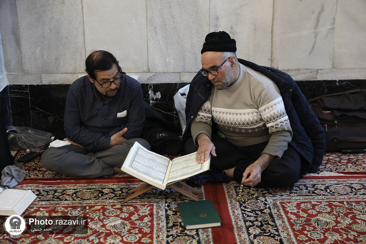 قرائت دعای ام داوود در حرم مطهر رضوی-2