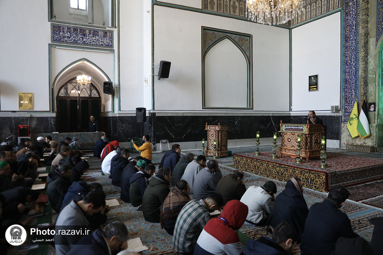 قرائت دعای ام داوود در حرم مطهر رضوی-2