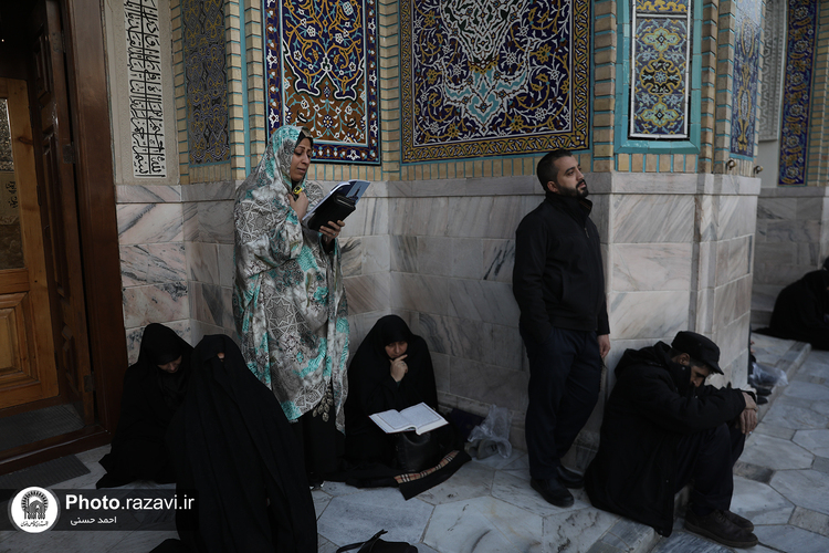 قرائت دعای ام داوود در حرم مطهر رضوی-2