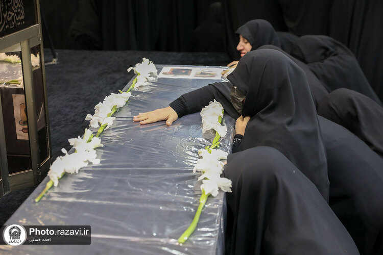 تشییع پیکر همسر سردار شهید عبدالحسین برونسی در مشهد