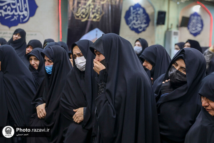 تشییع پیکر همسر سردار شهید عبدالحسین برونسی در مشهد