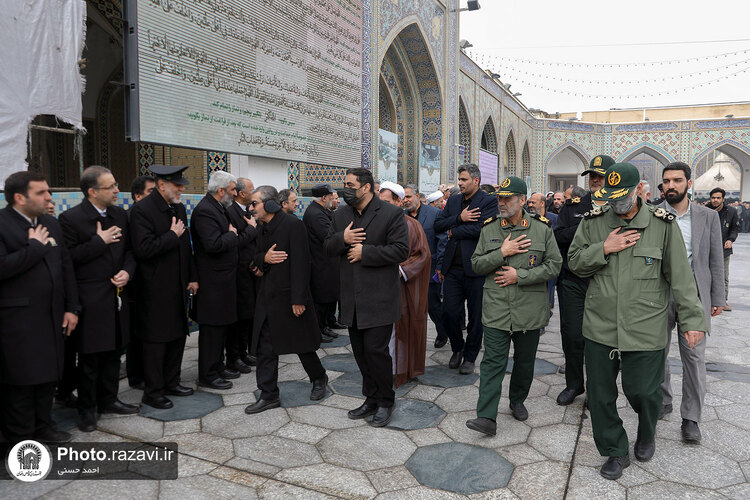 تشییع پیکر همسر سردار شهید عبدالحسین برونسی در مشهد