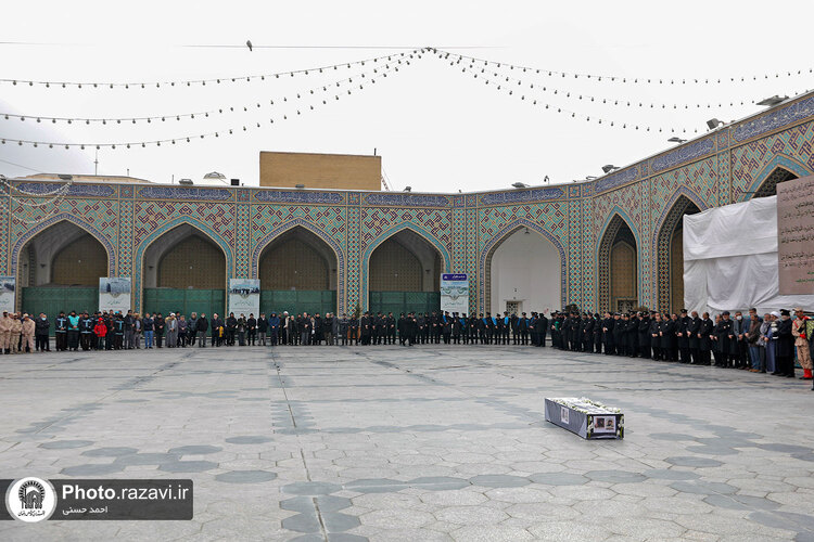 تشییع پیکر همسر سردار شهید عبدالحسین برونسی در مشهد