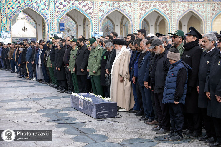 تشییع پیکر همسر سردار شهید عبدالحسین برونسی در مشهد