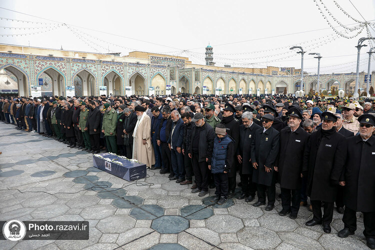 تشییع پیکر همسر سردار شهید عبدالحسین برونسی در مشهد