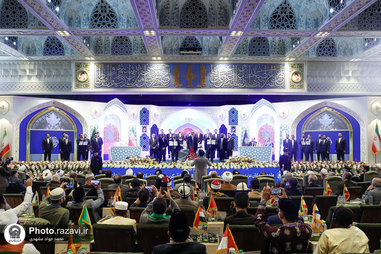 آیین افتتاحیه چهل‌ویکمین دوره مسابقات بین‌المللی قرآن در حرم رضوی