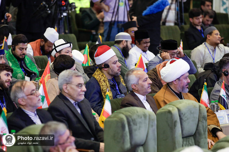 آیین افتتاحیه چهل‌ویکمین دوره مسابقات بین‌المللی قرآن در حرم رضوی