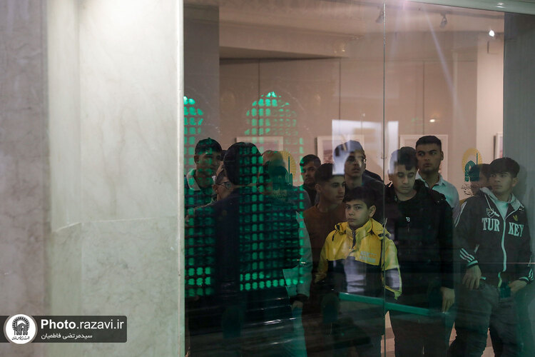 تشرف کاروان نوجوانان زیارت اولی به حرم مطهر رضوی