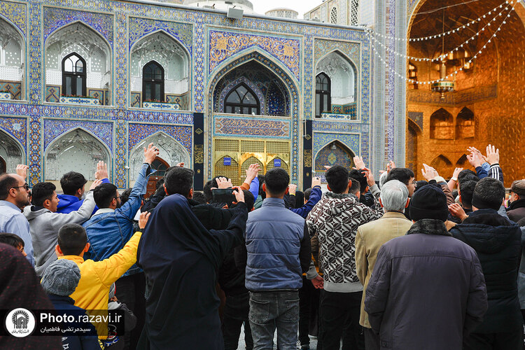 تشرف کاروان نوجوانان زیارت اولی به حرم مطهر رضوی