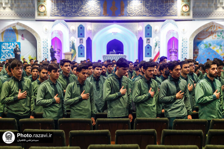 جشن پرسنل خدمات فرش در حرم مطهر رضوی