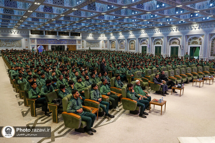 جشن پرسنل خدمات فرش در حرم مطهر رضوی