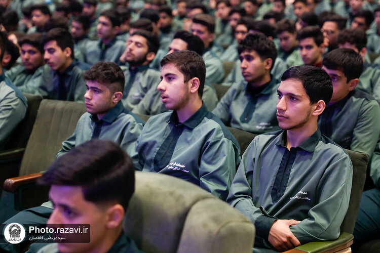 جشن پرسنل خدمات فرش در حرم مطهر رضوی