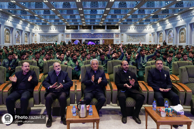 جشن پرسنل خدمات فرش در حرم مطهر رضوی