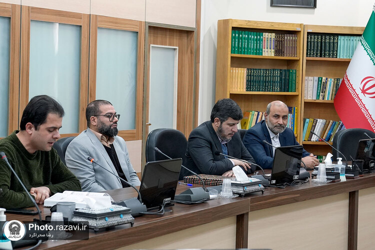 مراسم اهداء احکام سرکشیک‌ها و معاونین کشیک‌های «خدمت علمی» در آستان قدس رضوی